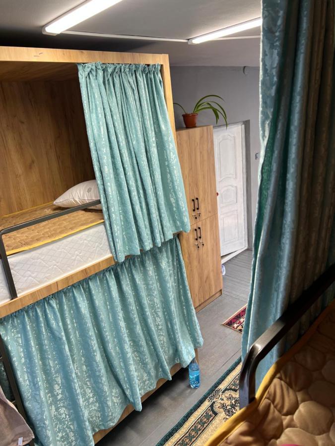 Hostel Edem Bishkek Tokoldosh Екстер'єр фото
