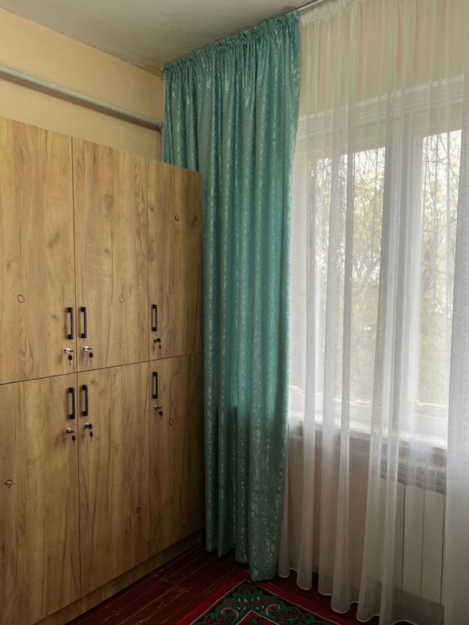 Hostel Edem Bishkek Tokoldosh Екстер'єр фото